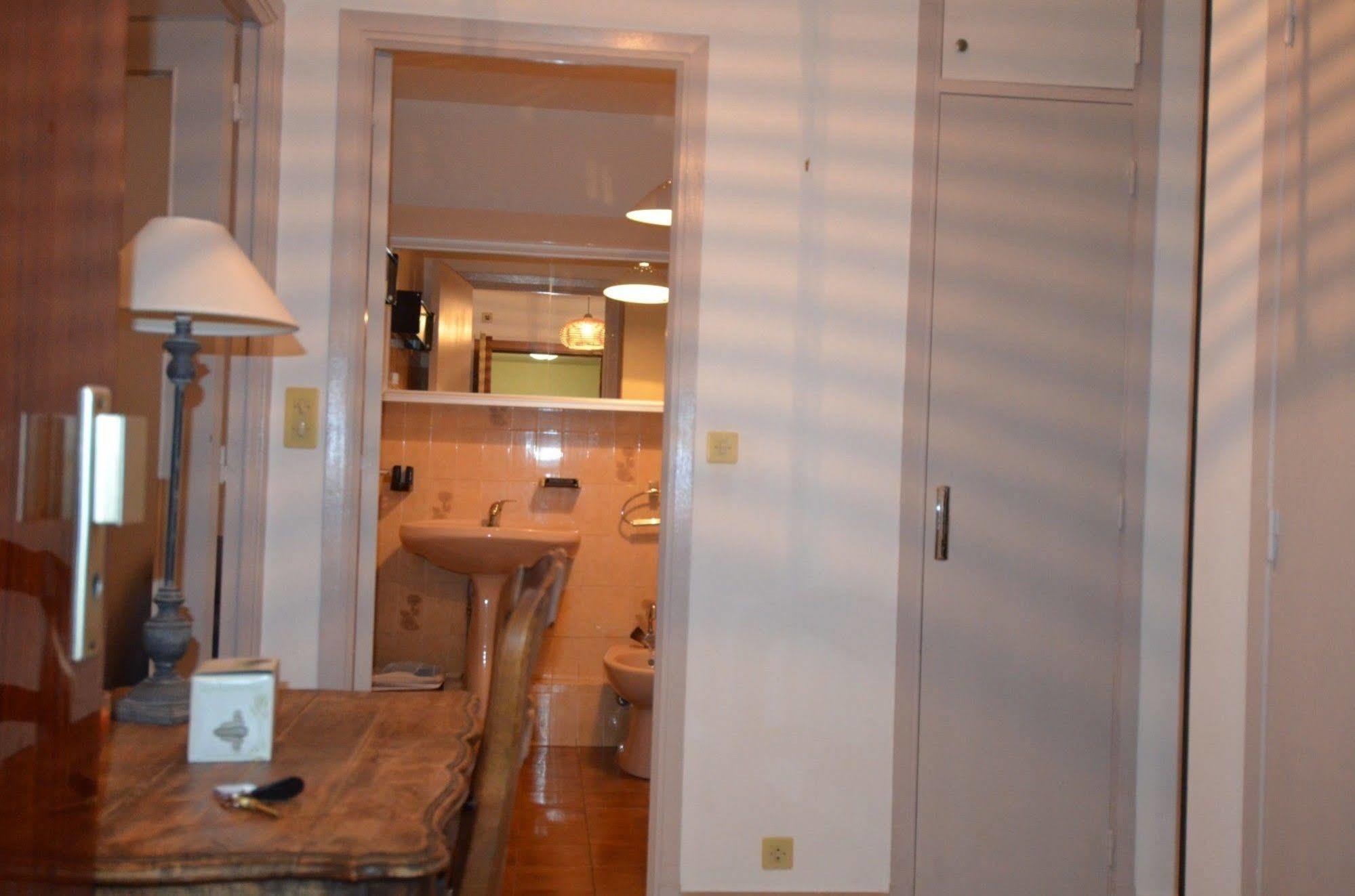 Appartement 6 Personnes Avec Terrasse Le Port Nice Eksteriør bilde