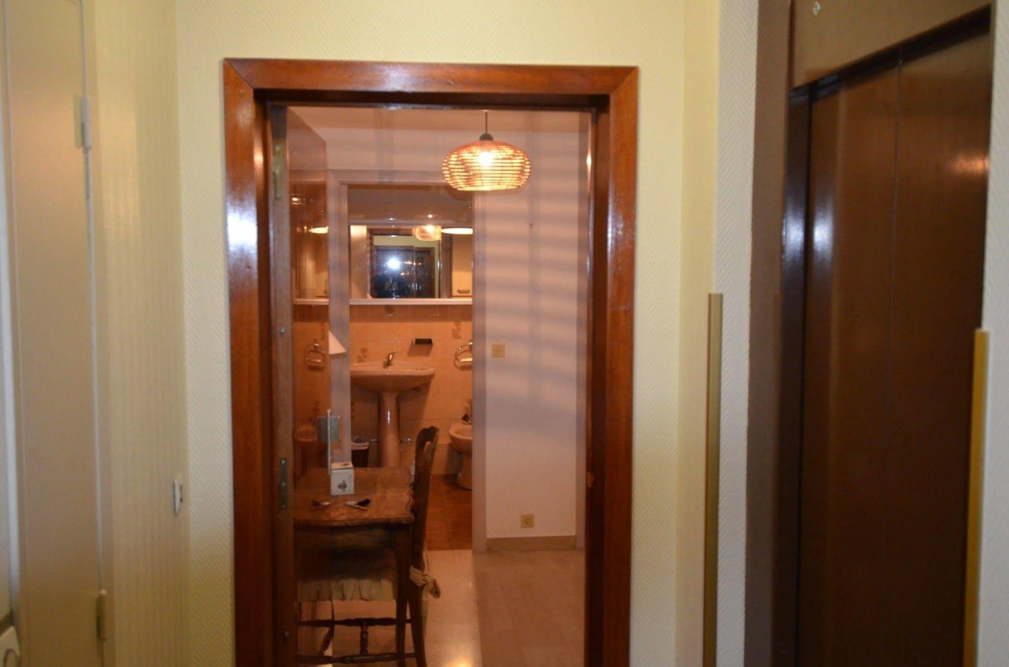 Appartement 6 Personnes Avec Terrasse Le Port Nice Eksteriør bilde