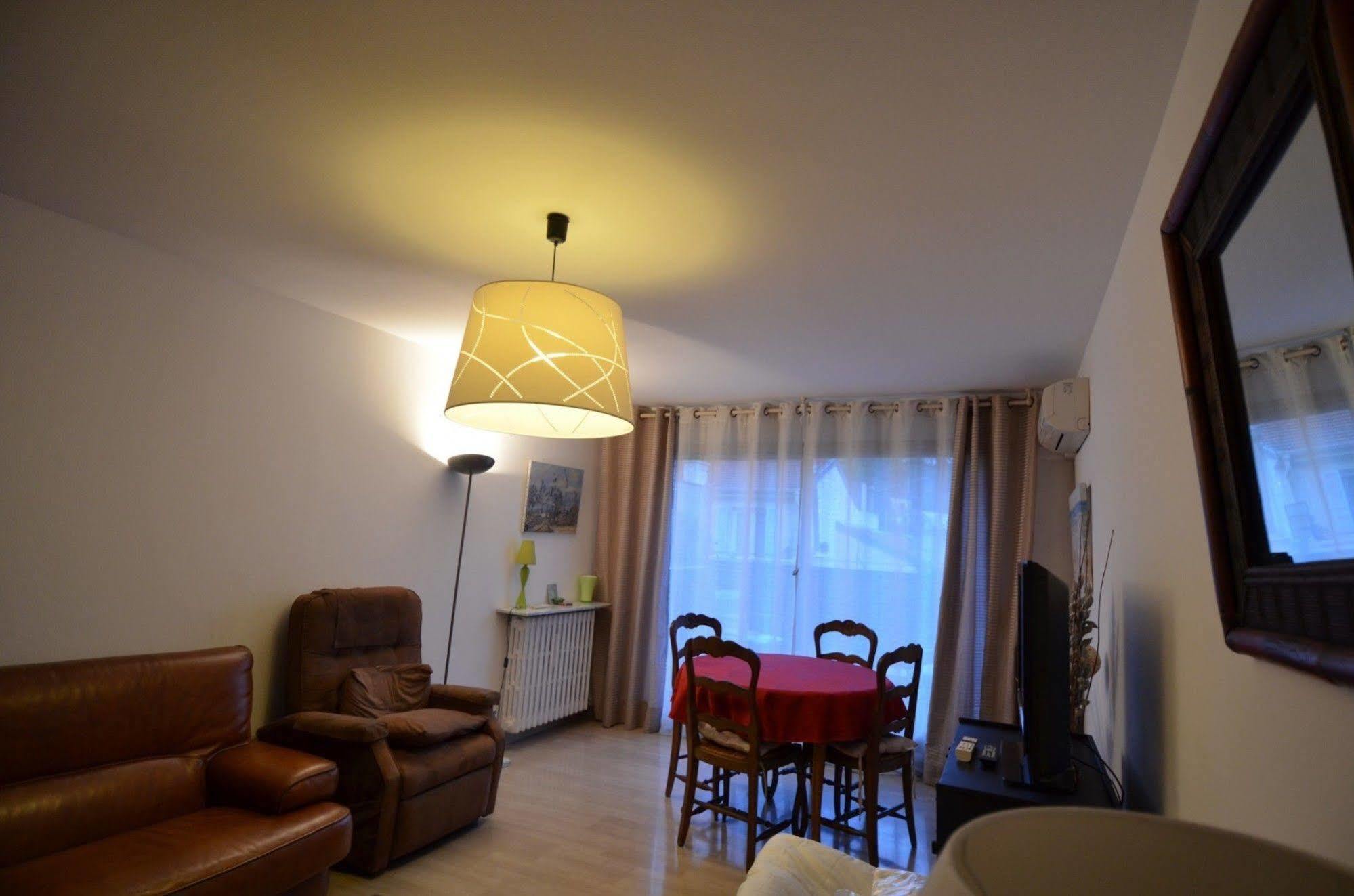 Appartement 6 Personnes Avec Terrasse Le Port Nice Eksteriør bilde