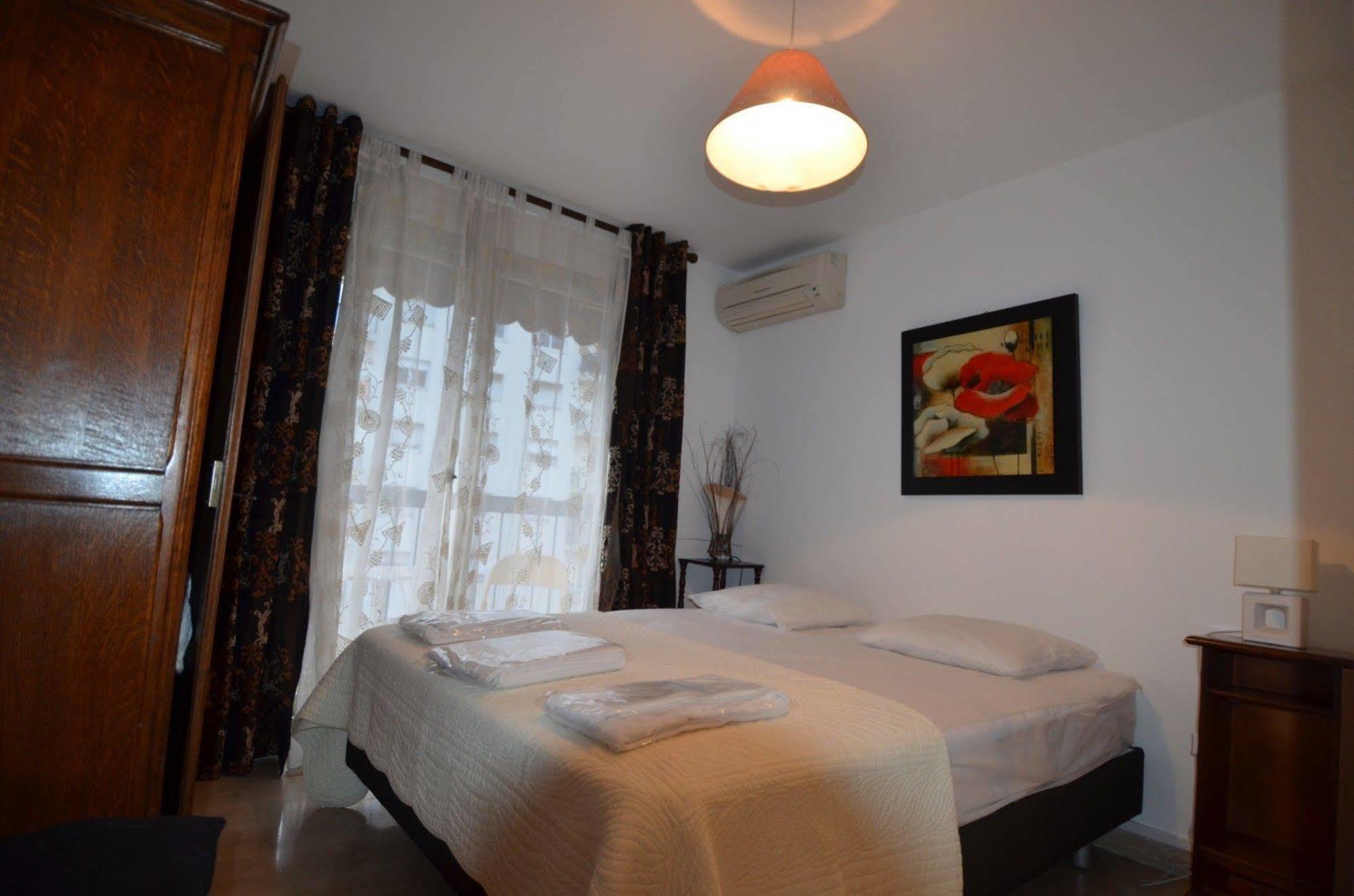 Appartement 6 Personnes Avec Terrasse Le Port Nice Eksteriør bilde
